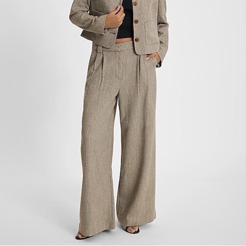 Women's Herringbone High Waisted Relaxed Trousers